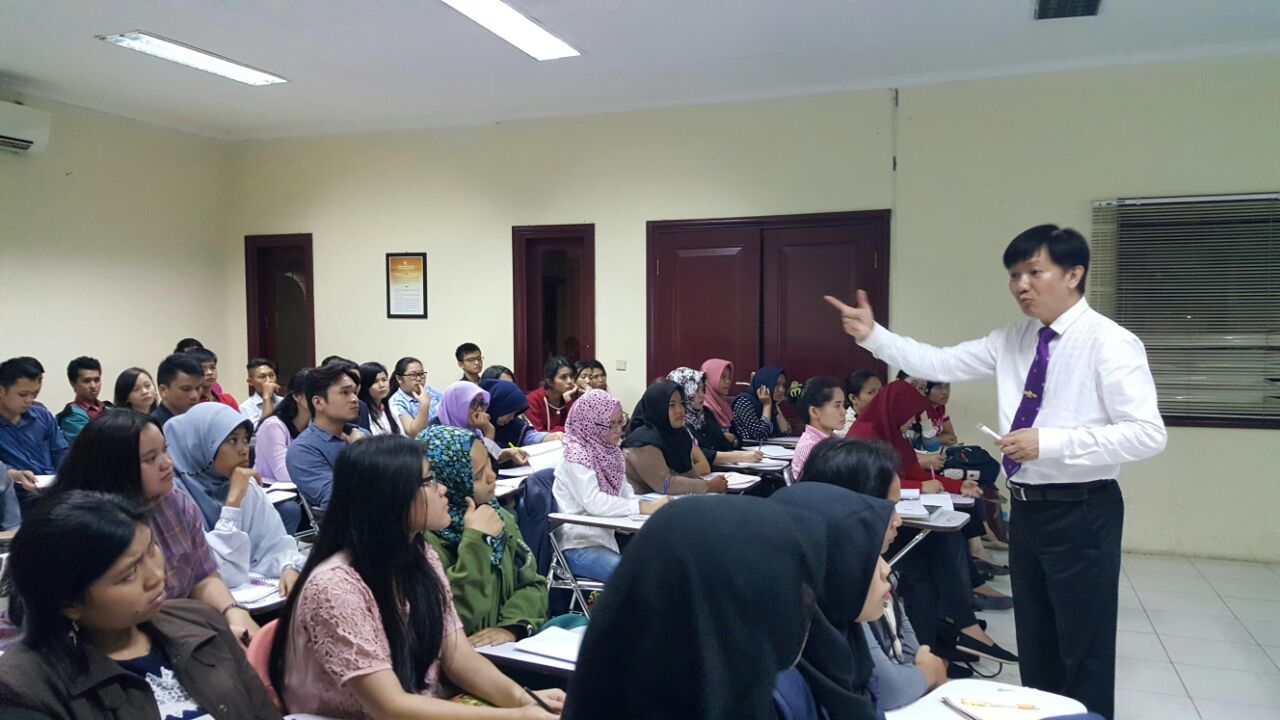 Dosen bersama Mahasiswa